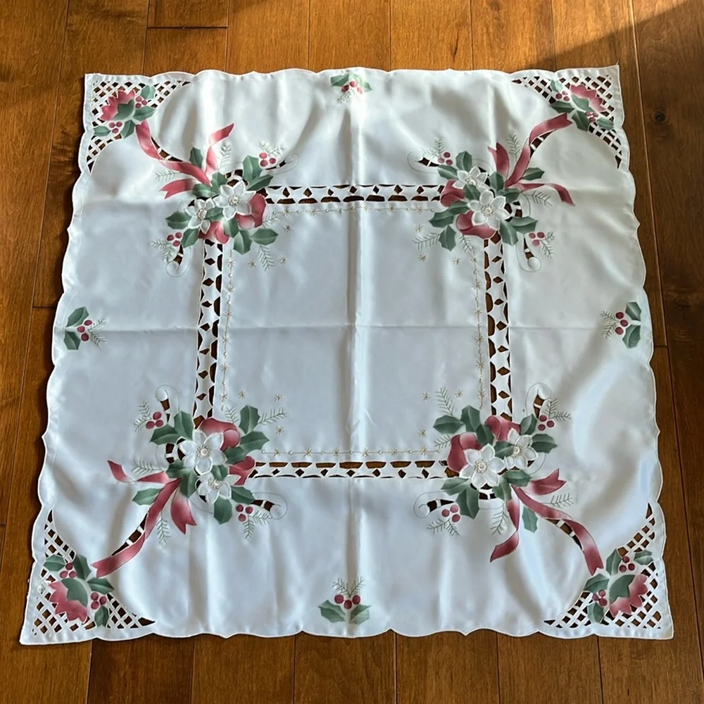 Festive Holiday Seasonal Table Topper NEW